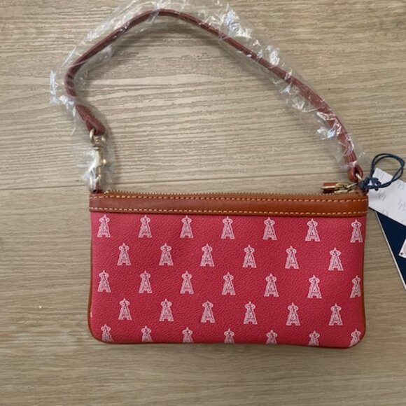 ❤️⚾️✨ Dooney & Bourke Angels Small Wristlet / Mini Purse ✨⚾️❤️ - Picture 7 of 9